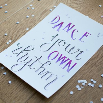 Creatief in workshops MadeByFem workshop handletteren Friesland Groningen Drenthe Vriendinnen Teamuitjes